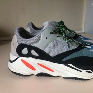 Yeezy 700 waverunners